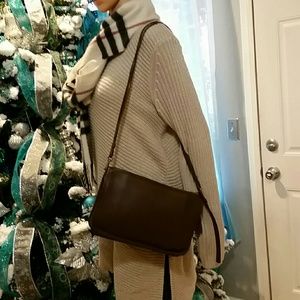 PRICE FIRM COACH NYC SHOULDER BAG .🔥